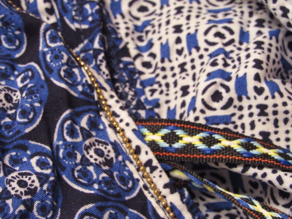 Velzera Short Sleeve Tunic Dress Blue/White BOHO Print Size Small NWT - Picture 4 of 5